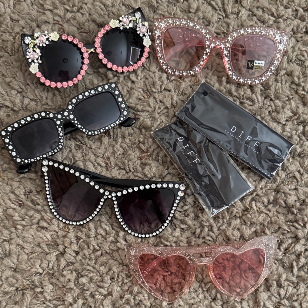 DIFF Cleaning Cloths and 5 Unbranded Jeweled Sunglasses Collection
